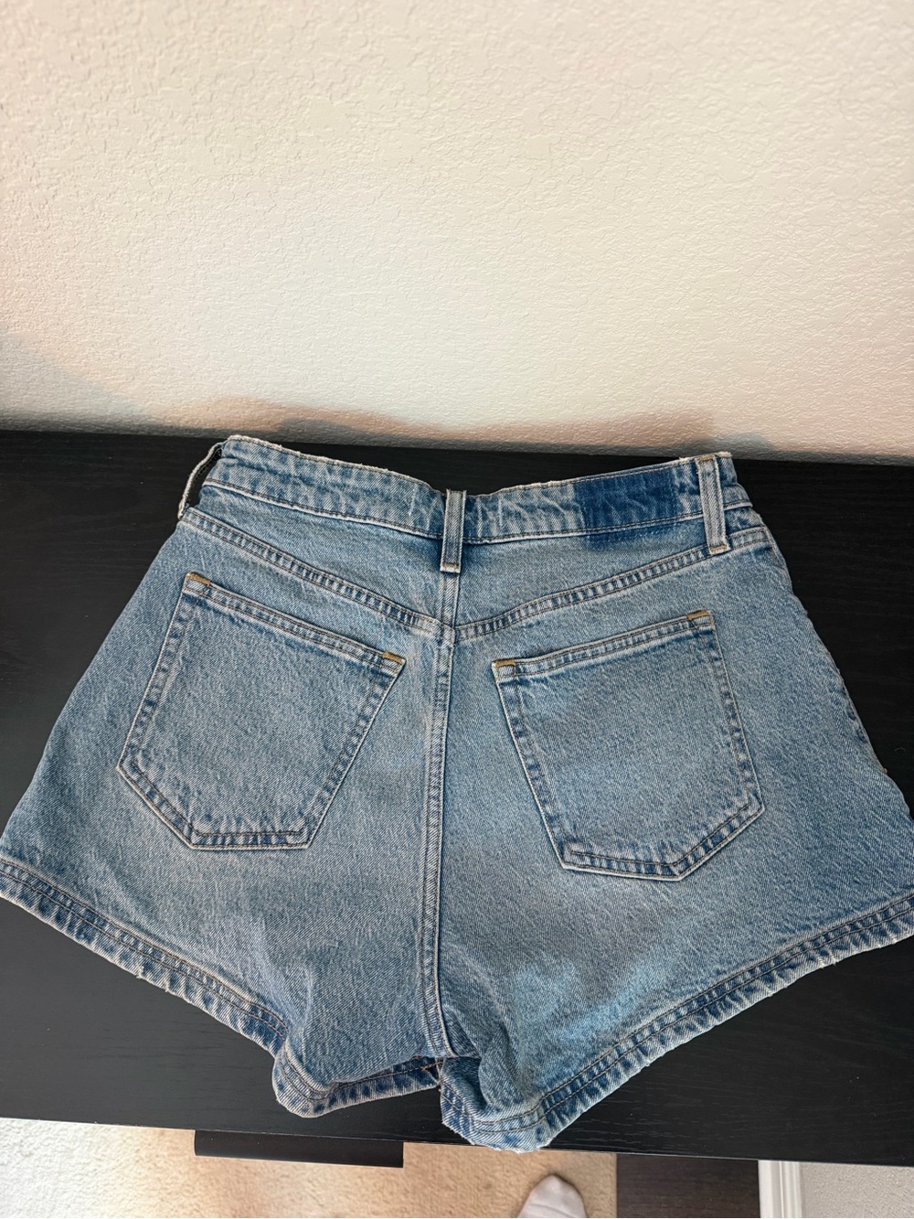 Abercrombie & Fitch NWOT denim shorts - Picture 3 of 3